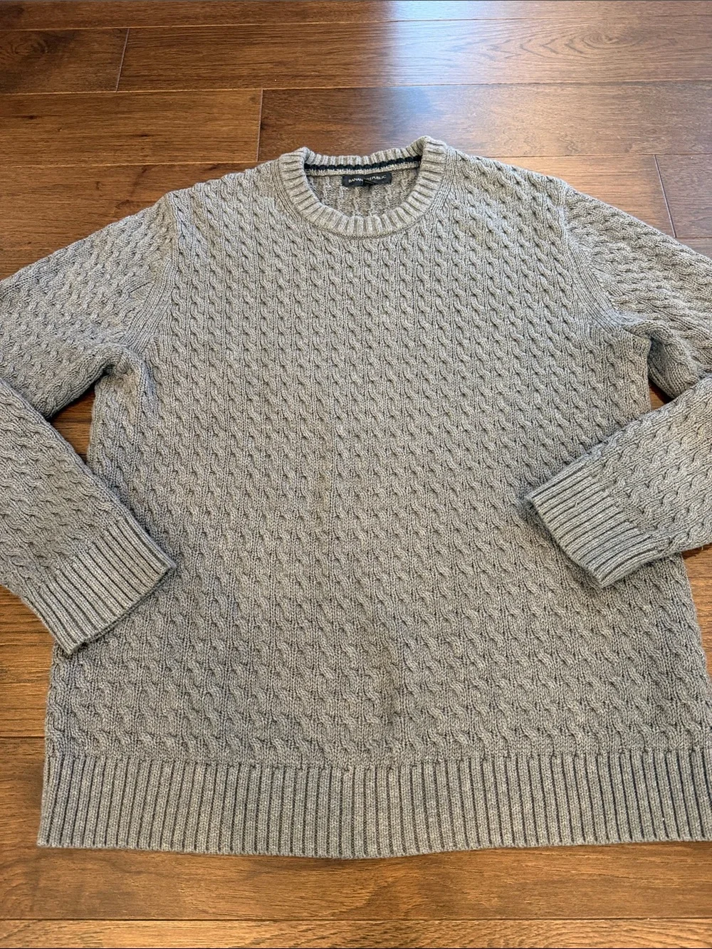 Banana Republic Men’s Gray Textured Knit Crewneck Sweater Large - C47-047